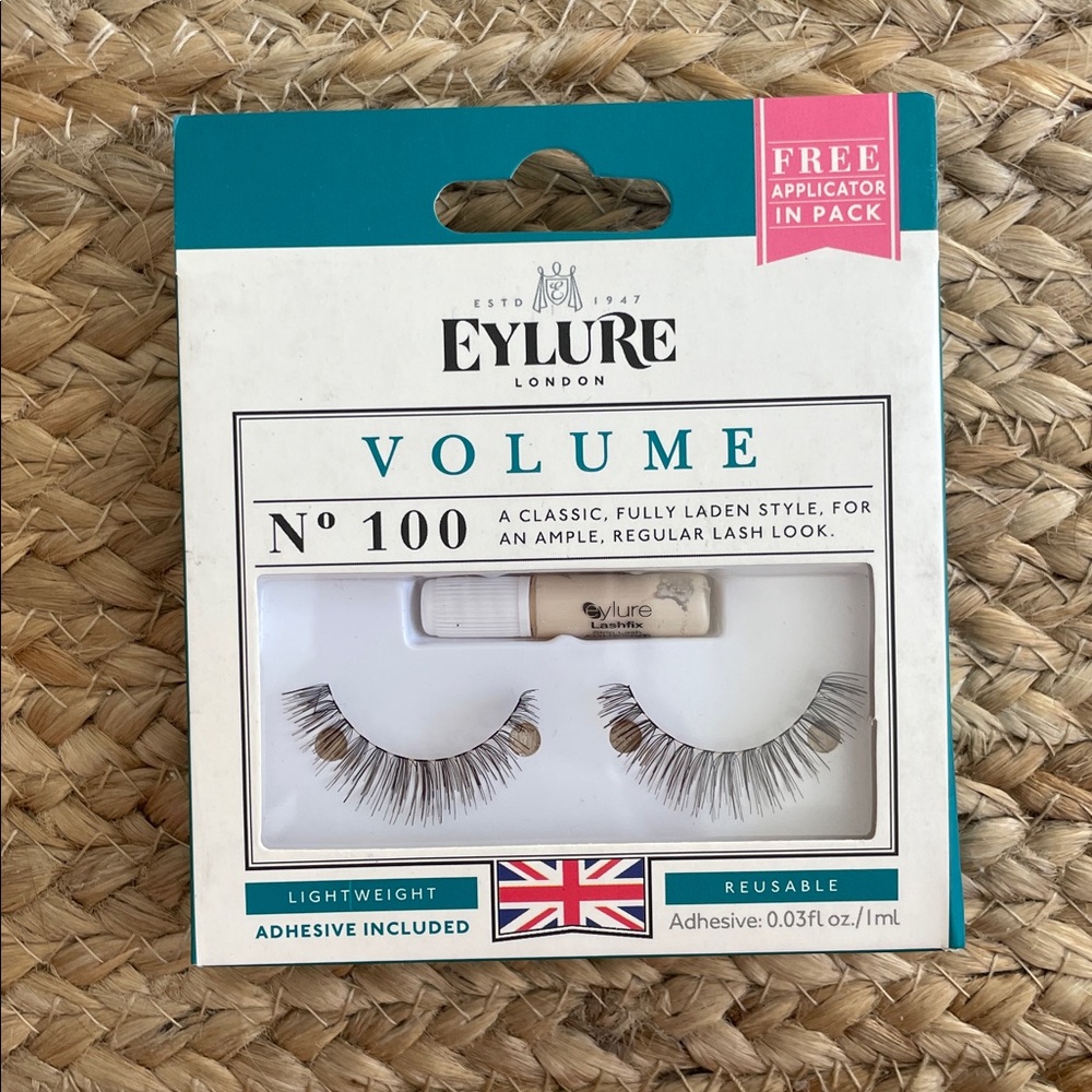 NIB Eylure London Volume  No.100 Reusable Adhesive included Lightweight